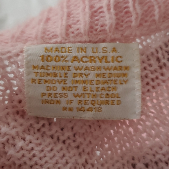 Pink Sweater - Picture 8 of 9